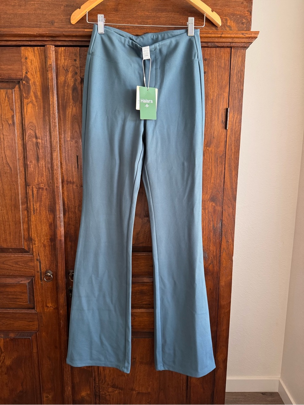 Halara Flared Yoga Pants New